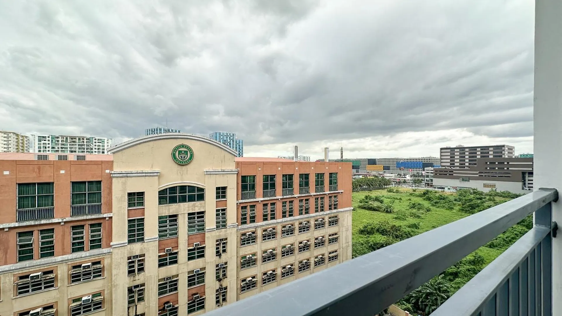 Gemstonebr In Smdc Shore 2 Residences Manila