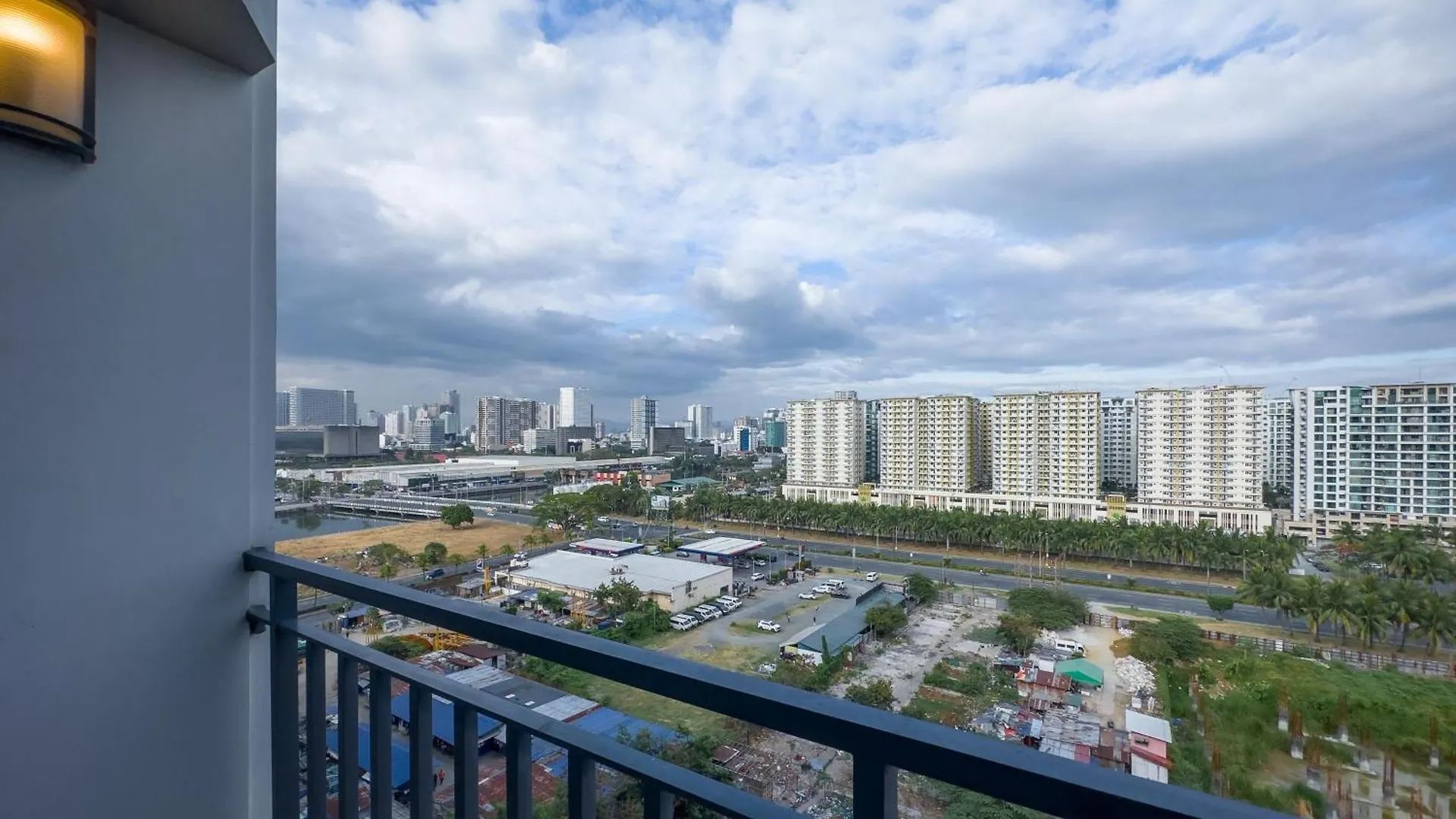 Gemstonebr In Smdc Shore 2 Residences Manila