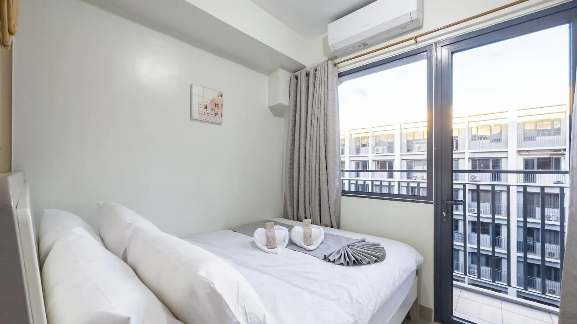 Gemstonebr In Smdc Shore 2 Residences Manila 0*,  Philippines